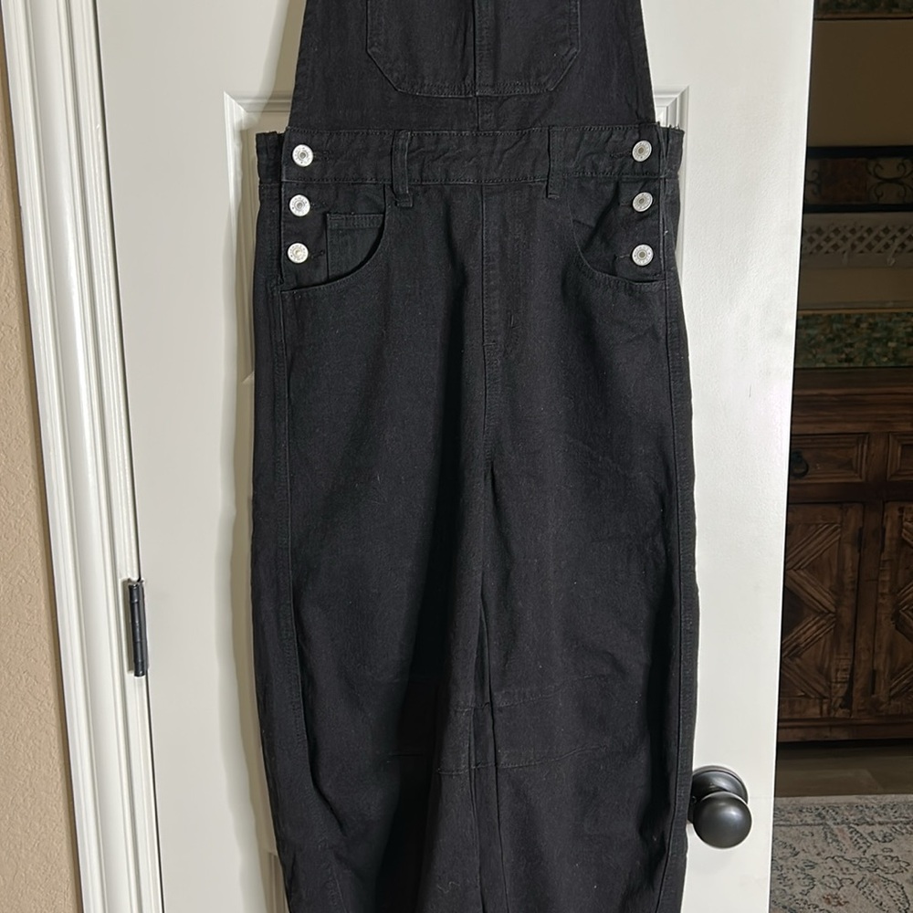 Stylish Black Jumpsuit for Women - Picture 5 of 8
